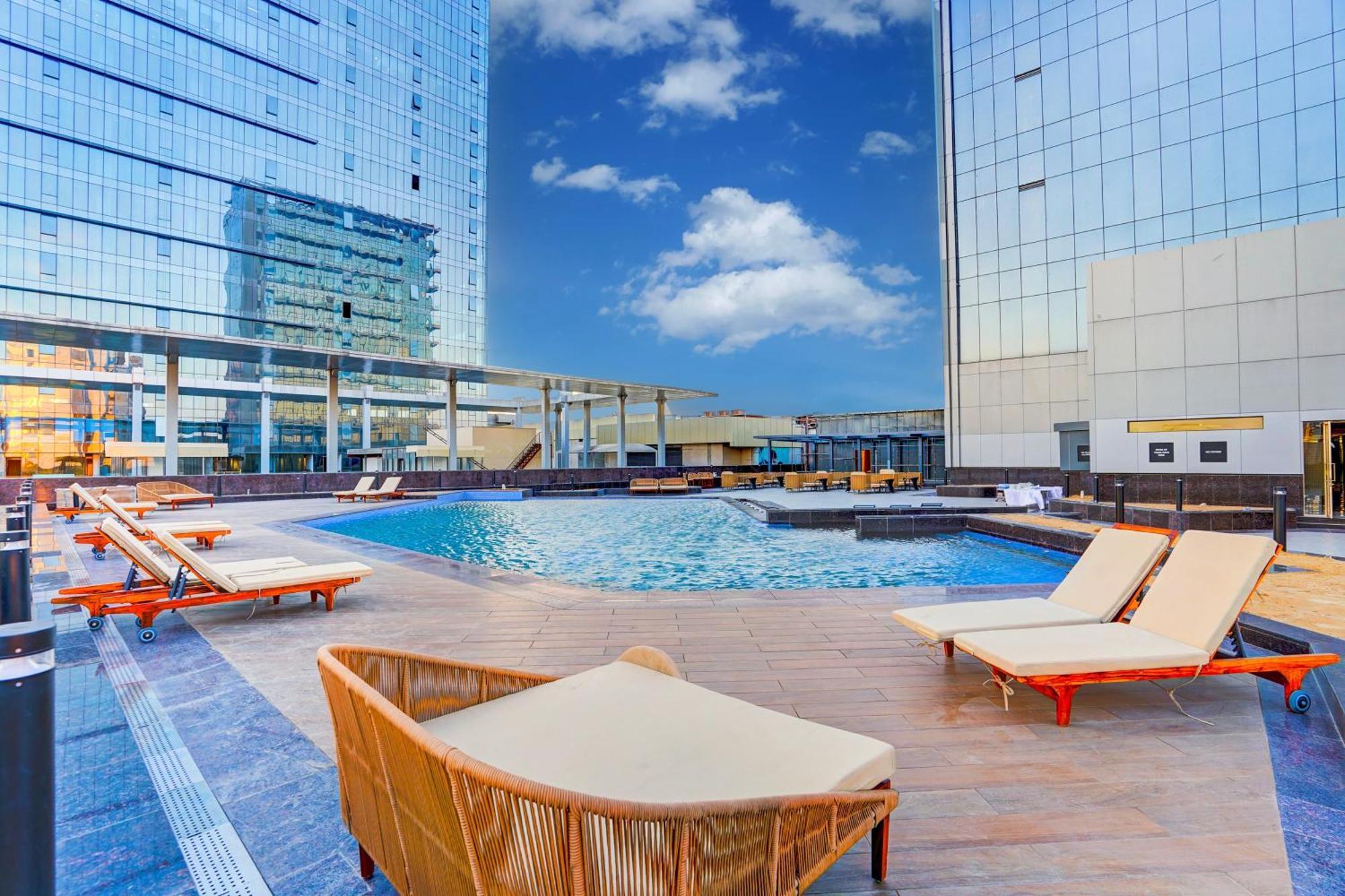 גורגאון Sunday Hotels And Residences מראה חיצוני תמונה