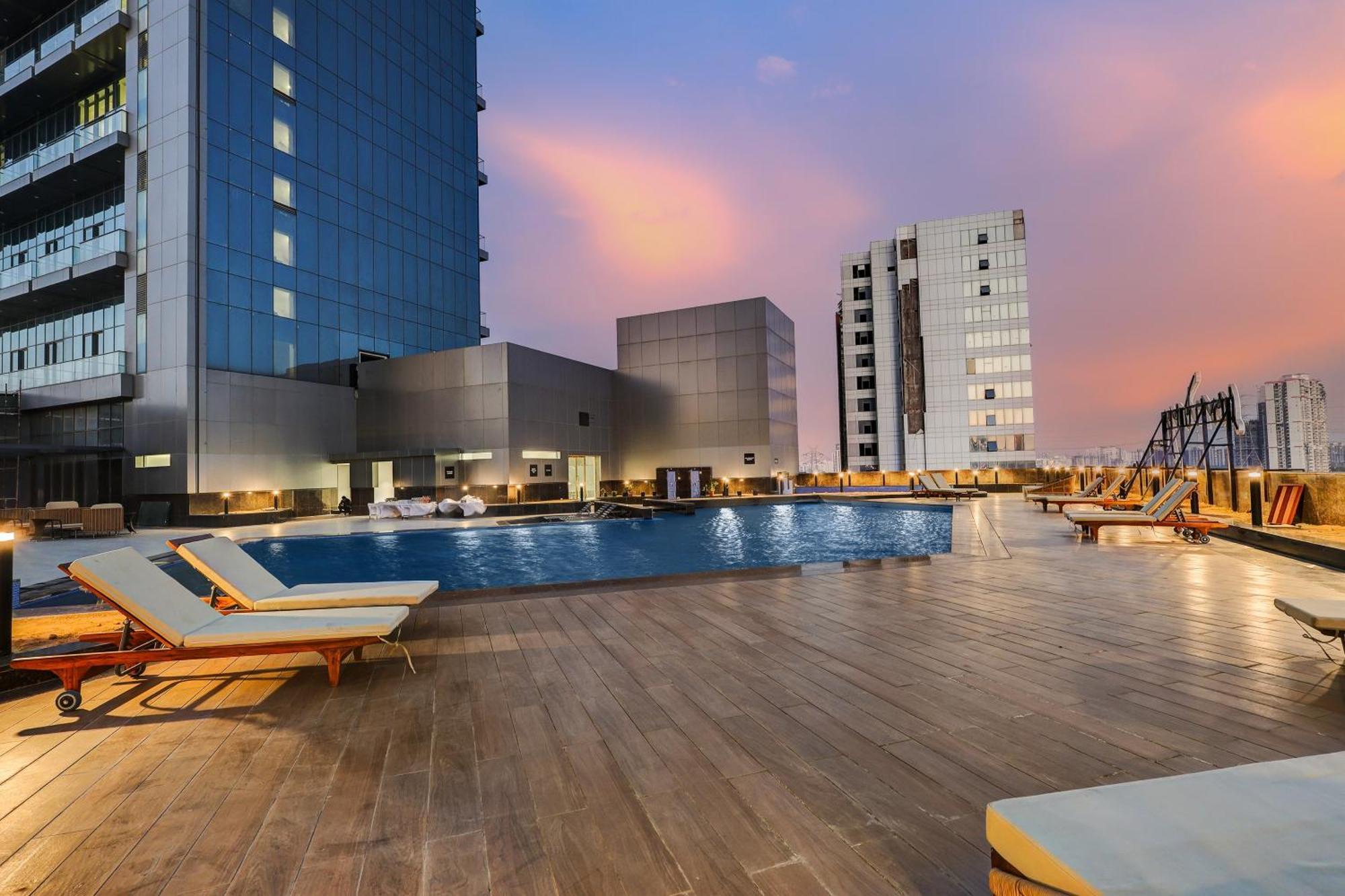 גורגאון Sunday Hotels And Residences מראה חיצוני תמונה